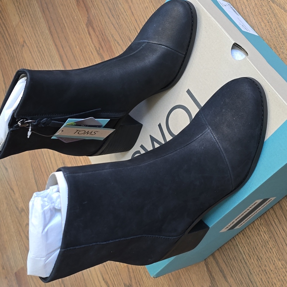 New Toms Evelyn Black Boot